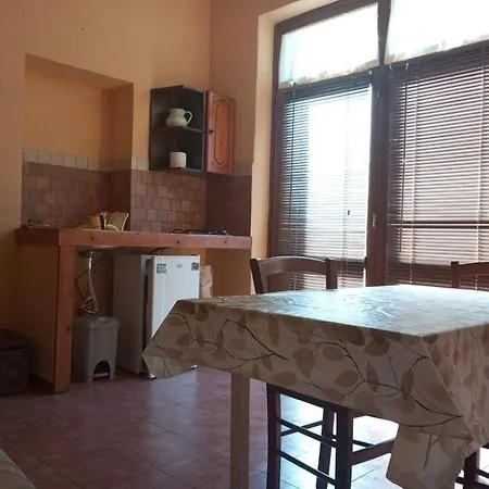 La Vite E L'ulivo Baschi