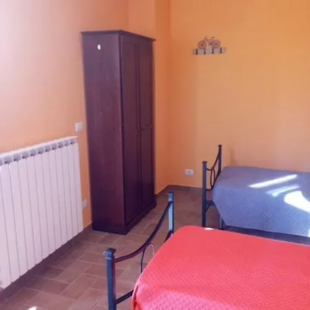La Vite E L'ulivo Baschi