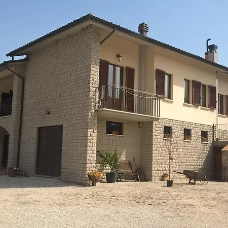 Agriturismo La Vite E L'ulivo Apartment
